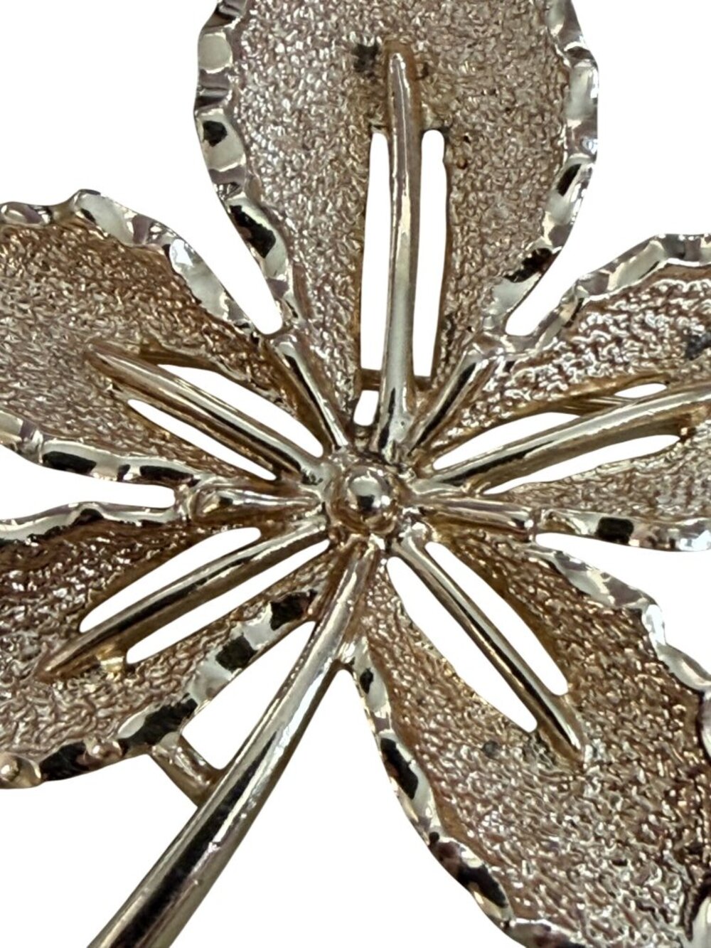 Vintage Sara Coventry Gold-Tone Vintage Leaf Brooch Pin Signed Exquisite 2" - Picture 2 of 6